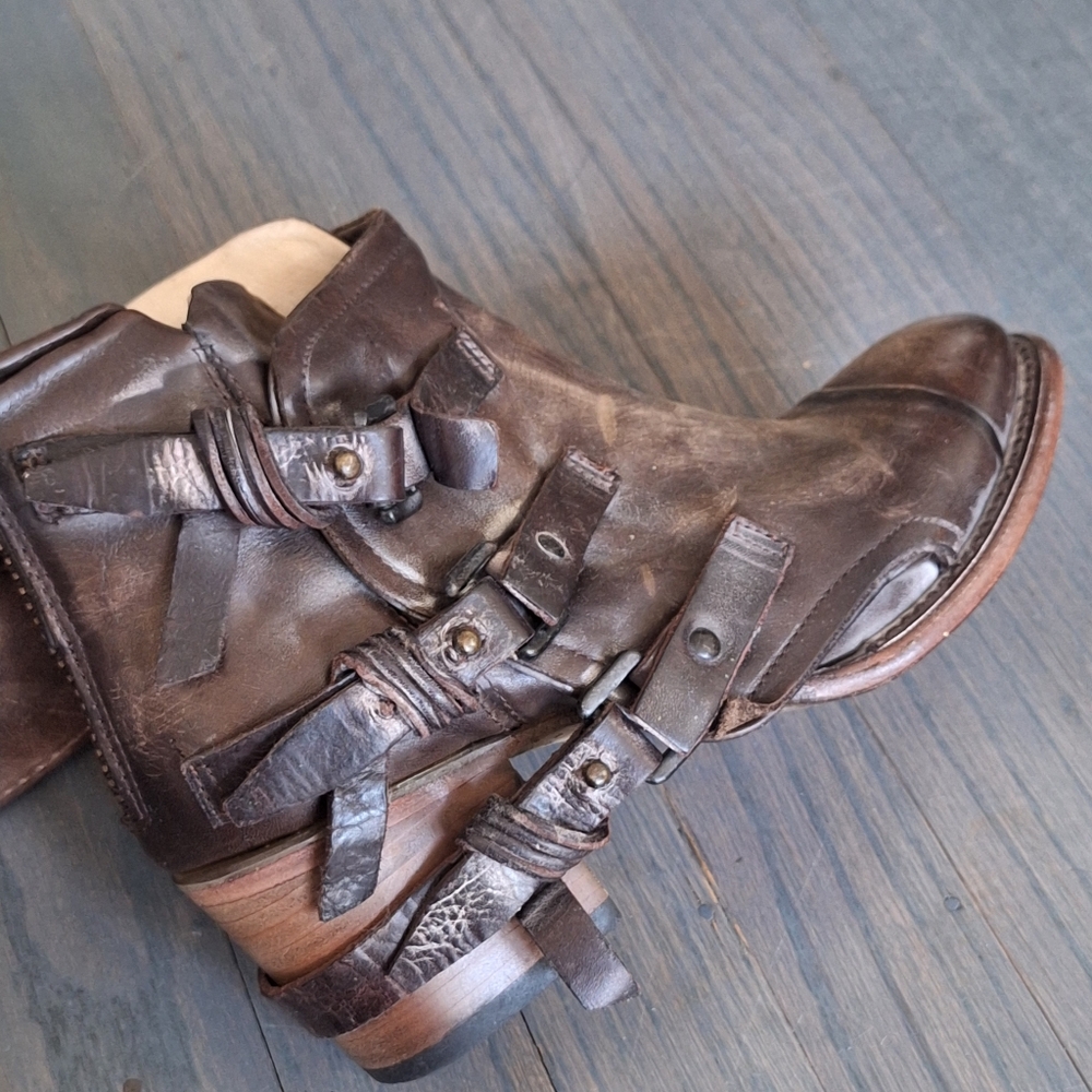 Freebird Circle Brown Leather Boots NWOT 8 - Picture 9 of 11
